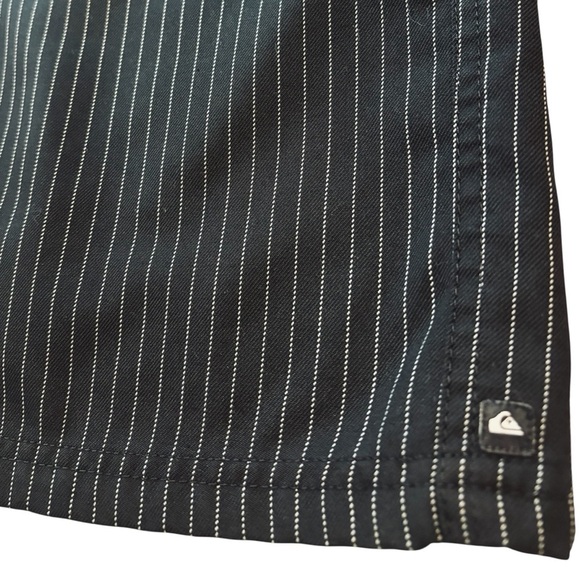 Y2K 90s QUICKSILVER Vintage Black Striped Shorts + Embroidered Graffiti, Size 42 - Picture 5 of 7